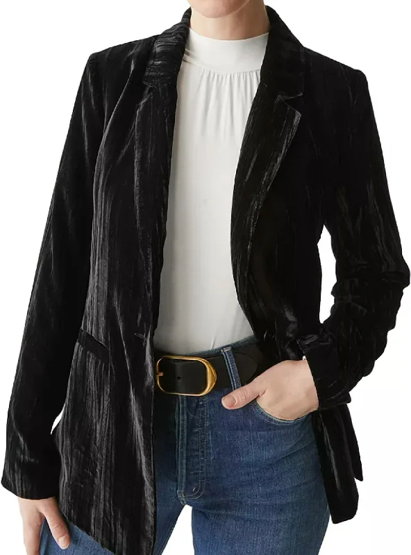 Darby Longline Blazer In Crinkle Velvet In Black