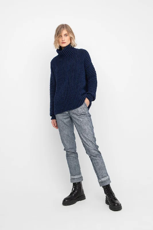 OZAI N KU - 2 TONE RIB TURTLE NECK SWEATER